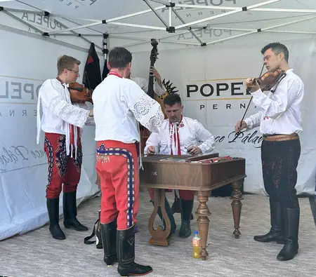 Otevřené sklepy Perná 2024 — fotografie 126